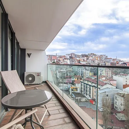 Centrally Located Flat With Balcony In Beyoglu * Istambul