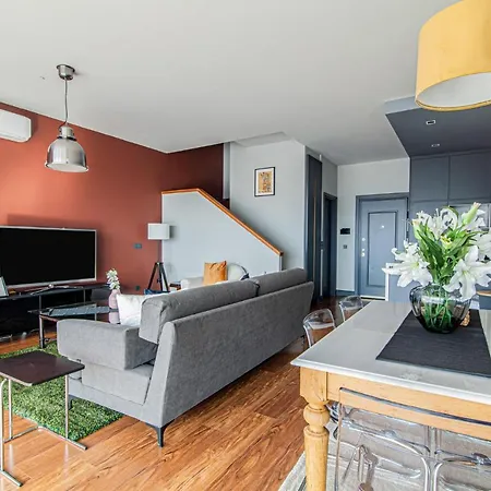 Lägenhet Centrally Located Flat With Balcony In Beyoglu Istanbul