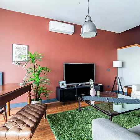 Centrally Located Flat With Balcony In Beyoglu Apartment Istanbul